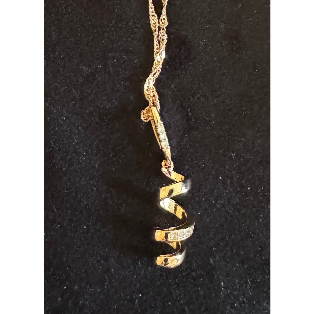 925 Rose Gold Plated Spiral Pendant Necklace 18” Chain Rhinestone Accent N248